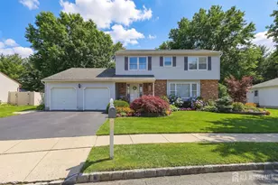 3 Locklin Ct, Sayreville, NJ 08872 - Photo 1