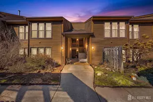 163 Hidden Hollow Ct, Edison, NJ 08820 - Photo 1