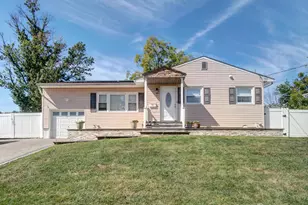 17 Thelma Ct, Colonia, NJ 07067 - Photo 1