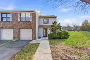 29 Exeter Ct, Franklin Township, NJ 08873 - Photo 1