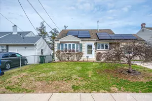 44 McKinley Ave, Colonia, NJ 07067 - Photo 1