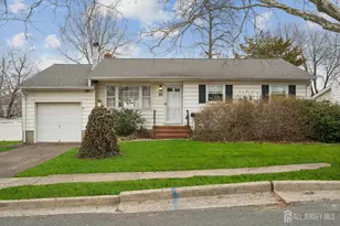 33 Caroline Dr, South River, NJ 08882 - Photo 1