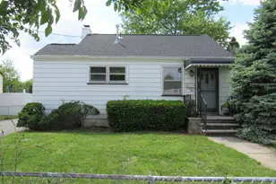 11 Eisenhower Dr, Sayreville, NJ 08872 - Photo 1
