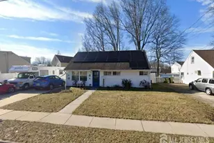 41 Brookville Rd, Edison, NJ 08817 - Photo 1