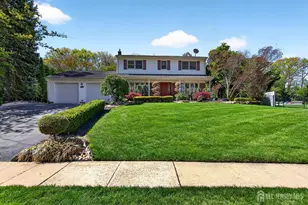 11 Apple Manor Ln, East Brunswick Township, NJ 08816 - Photo 1