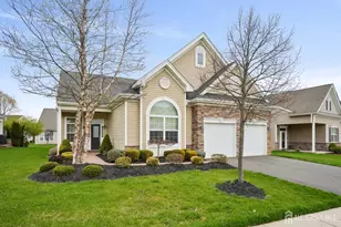 135 Diamond Spring Dr, Monroe Township, NJ 08831 - Photo 1