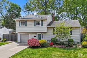 24 Moryan Rd, Edison, NJ 08817 - Photo 1