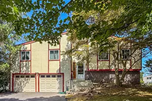 4 Donner Ct, South Brunswick Township, NJ 08852 - Photo 1