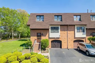 1401 N Oaks Blvd, North Brunswick Township, NJ 08902 - Photo 1