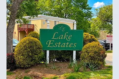 7 Lake Avenue #4b, East Brunswick Township, NJ 08816 - Photo 1