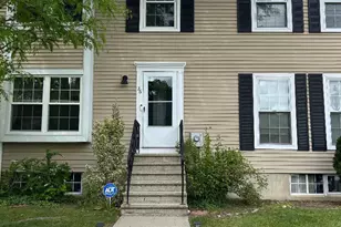 26 Delikat Ln, Sayreville, NJ 08872 - Photo 1