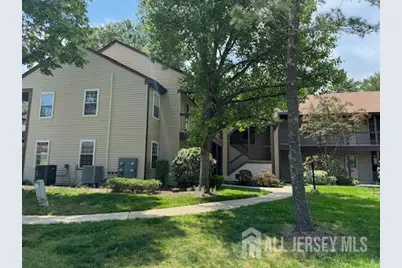 10 Benjamin Franklin Drive, Monroe Township, NJ 08831 - Photo 1