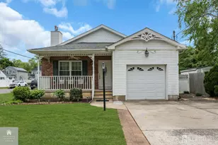 16 Ave A Ave, Helmetta, NJ 08828 - Photo 1
