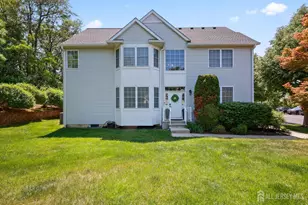 28 Sand Hill Ct, Jamesburg, NJ 08831 - Photo 1