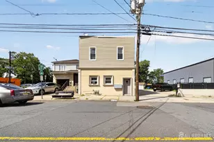 534 Roosevelt Ave, Carteret, NJ 07008 - Photo 1