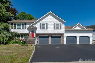 61 Clifton St, Edison, NJ 08817 - Photo 1