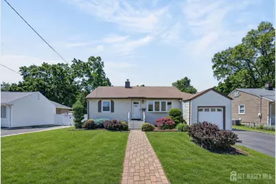 421 Melrose Avenue, Middlesex, NJ 08846 - Photo 1