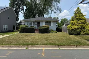 38 Wayne St, Edison, NJ 08817 - Photo 1