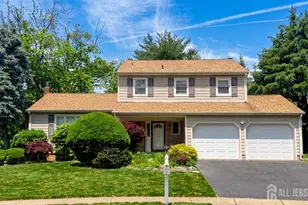 3 Chelsea Ct, Edison, NJ 08820 - Photo 1