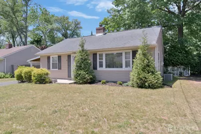 8 Pierrepont Avenue, Middlesex, NJ 08846 - Photo 1