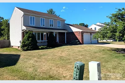 56 Wintergreen Avenue E, Edison, NJ 08820 - Photo 1