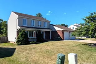 56 Wintergreen Ave E, Edison, NJ 08820 - Photo 1