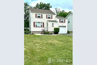 220 Penfield Place, Dunellen, NJ 08812 - Photo 1