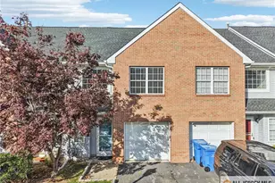 269 Shady Oak Ct, Piscataway Township, NJ 08854 - Photo 1