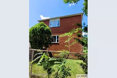104 Howard Street, New Brunswick, NJ 08901 - Photo 1