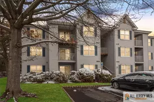 309 Stratford Pl, Bound Brook, NJ 08805 - Photo 1