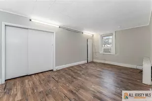 20 Willow Ave, Bloomsbury, NJ 08804 - Photo 1