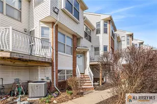 838 Harbortown Blvd, Perth Amboy, NJ 08861 - Photo 1