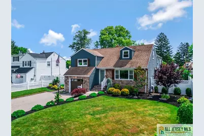 7 Center Place, Middlesex, NJ 08846 - Photo 1