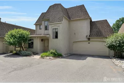 12 Carriage Place, Edison, NJ 08820 - Photo 1