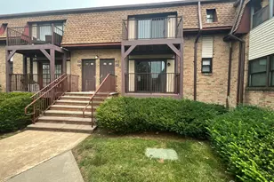 1203 N Oaks Blvd, North Brunswick Township, NJ 08902 - Photo 1