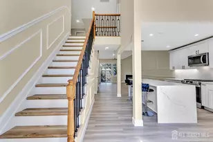 5 Chadwick Ln, Monroe Township, NJ 08831 - Photo 2