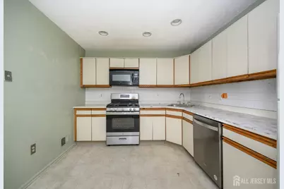 124 Edward Drive, Franklin Township, NJ 08823 - Photo 14