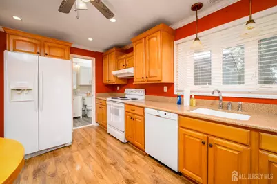 65 Orange Street, Edison, NJ 08817 - Photo 12