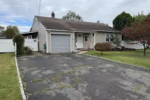392 Durham Ave, Edison, NJ 08817 - Photo 1