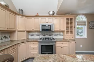 527 Albermarle St, Rahway, NJ 07065 - Photo 12