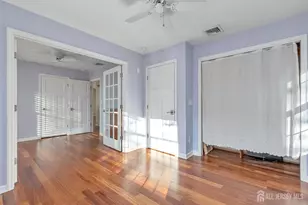 1 Kingsbridge Rd, Franklin Township, NJ 08873 - Photo 16