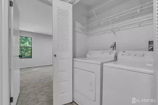 127 Berkshire Ct, Piscataway Township, NJ 08843 - Photo 32