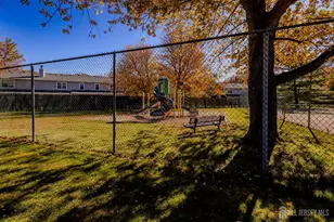 63 Pennsylvania Way, North Brunswick Township, NJ 08902 - Photo 30