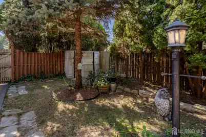 2 Louise Drive, East Brunswick Township, NJ 08816 - Photo 34