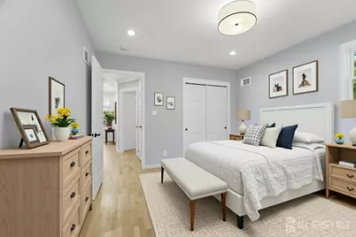 21 Lincoln Parkway, Bayonne, NJ 07002 - Photo 14