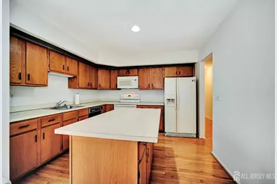 13 Benjamin Franklin Drive, Monroe Township, NJ 08831 - Photo 12