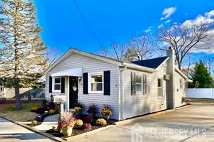 53 Newark Ave, Spotswood, NJ 08884 - Photo 2