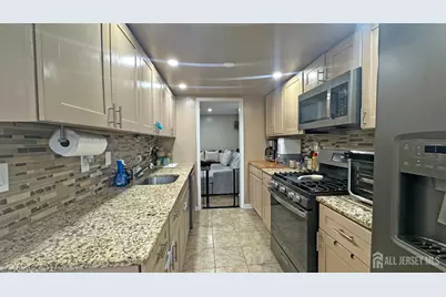 8 Cosgrove Court, East Brunswick Township, NJ 08816 - Photo 14