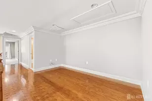 60 Saratoga Ct, Franklin Township, NJ 08873 - Photo 12