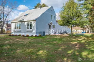 34 Prospect Ave, Plainsboro Township, NJ 08536 - Photo 4